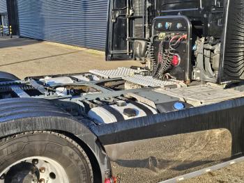 FH 16 750 6x2  BOOGIE / RETARDER / I PARK COOL